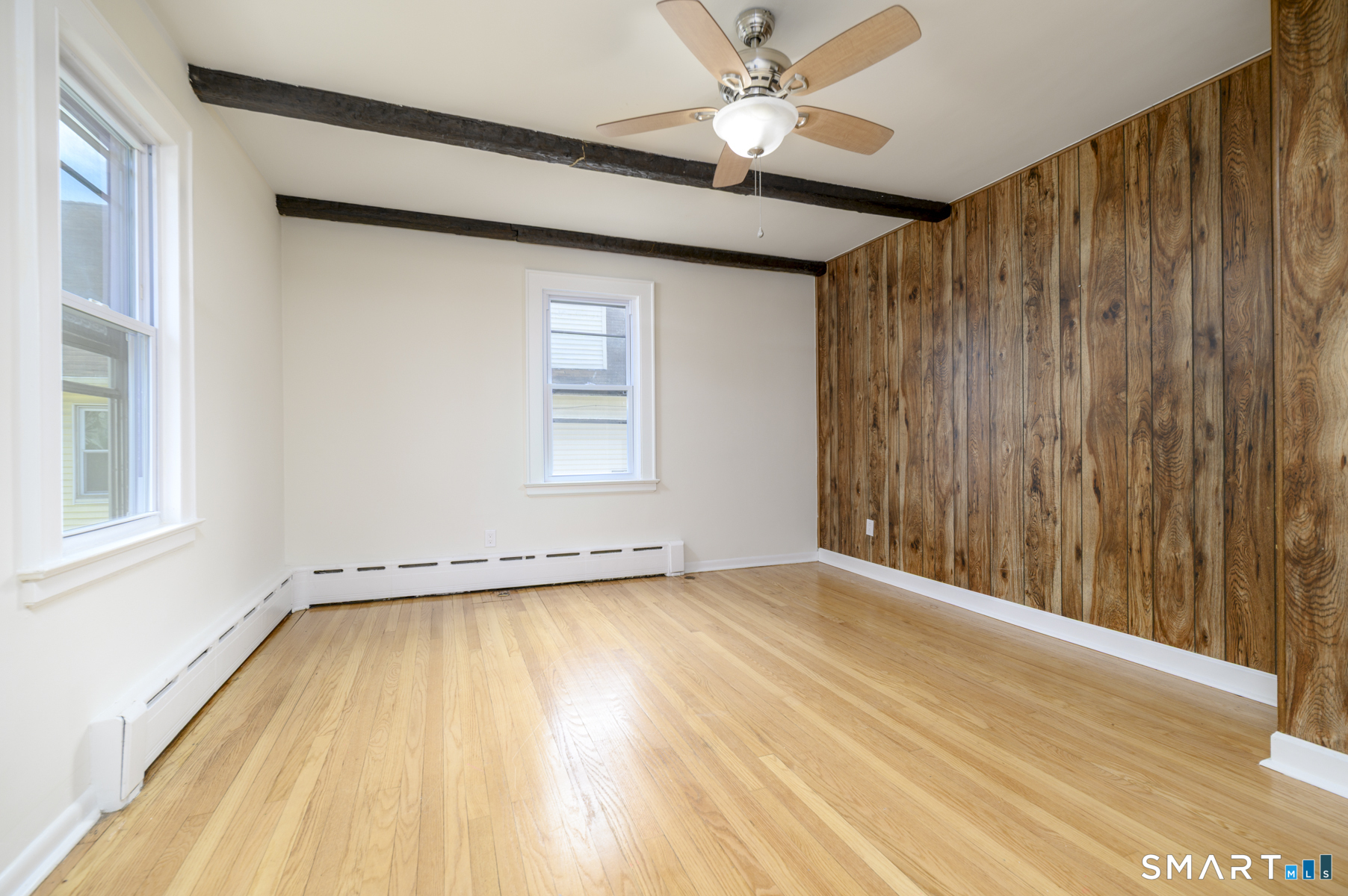 206 Ridgefield Avenue Bridgeport CT 06610