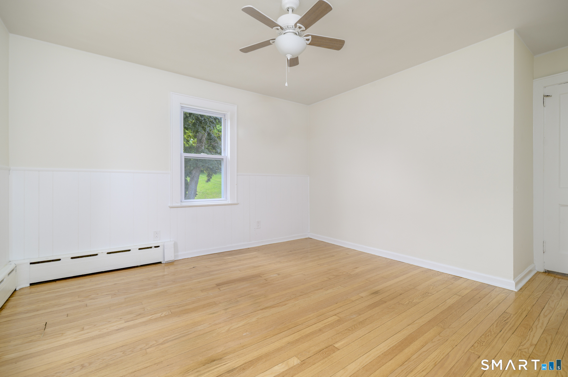 206 Ridgefield Avenue Bridgeport CT 06610
