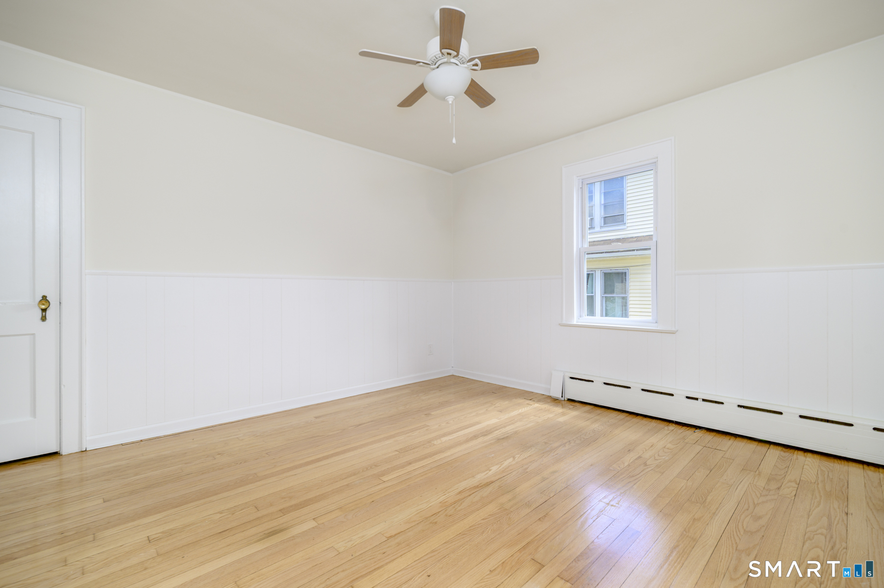 206 Ridgefield Avenue Bridgeport CT 06610