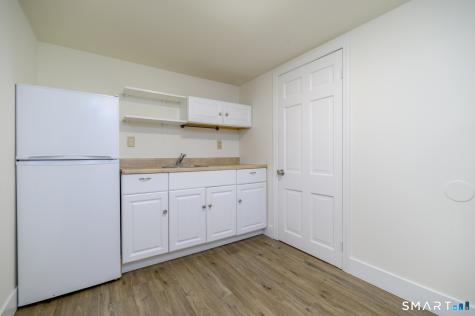206 Ridgefield Avenue Bridgeport CT 06610