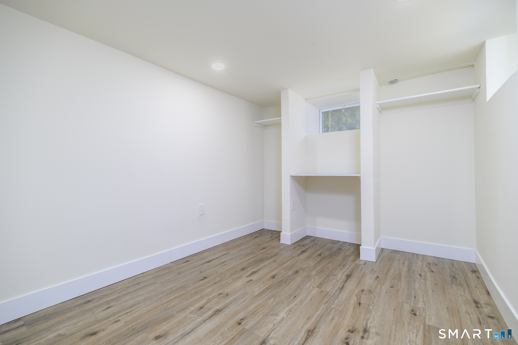 206 Ridgefield Avenue Bridgeport CT 06610