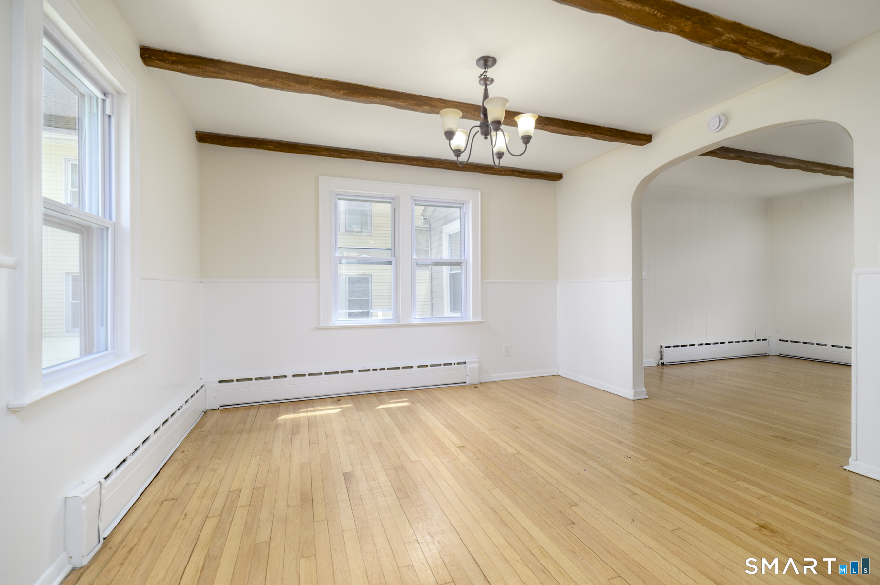 206 Ridgefield Avenue Bridgeport CT 06610