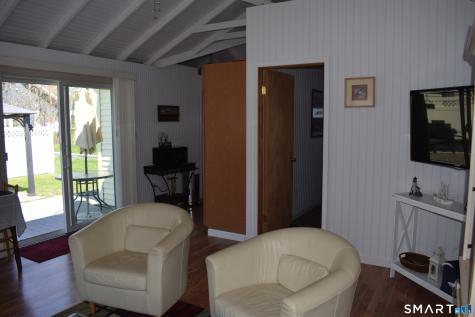10 Hartford Avenue Old Lyme CT 06371