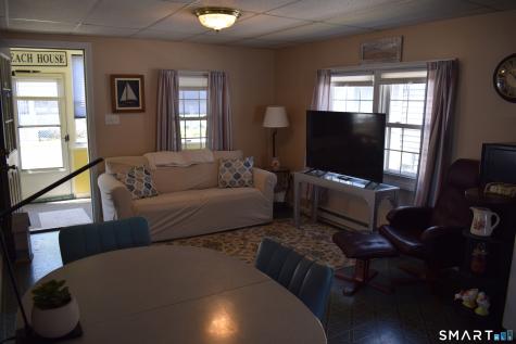 10 Hartford Avenue Old Lyme CT 06371