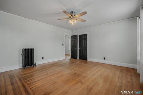 891 Bank Street New London CT 06320
