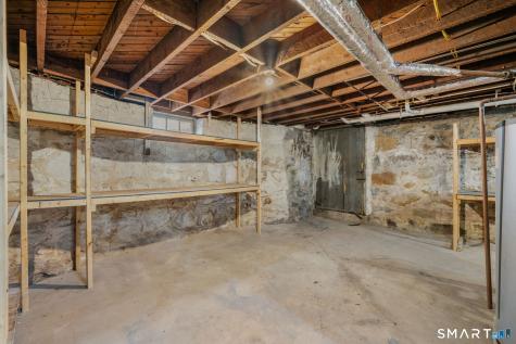 891 Bank Street New London CT 06320