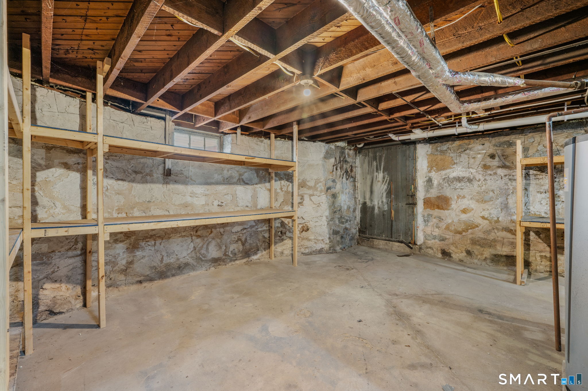 891 Bank Street New London CT 06320