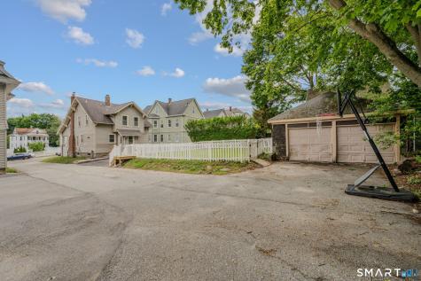 891 Bank Street New London CT 06320