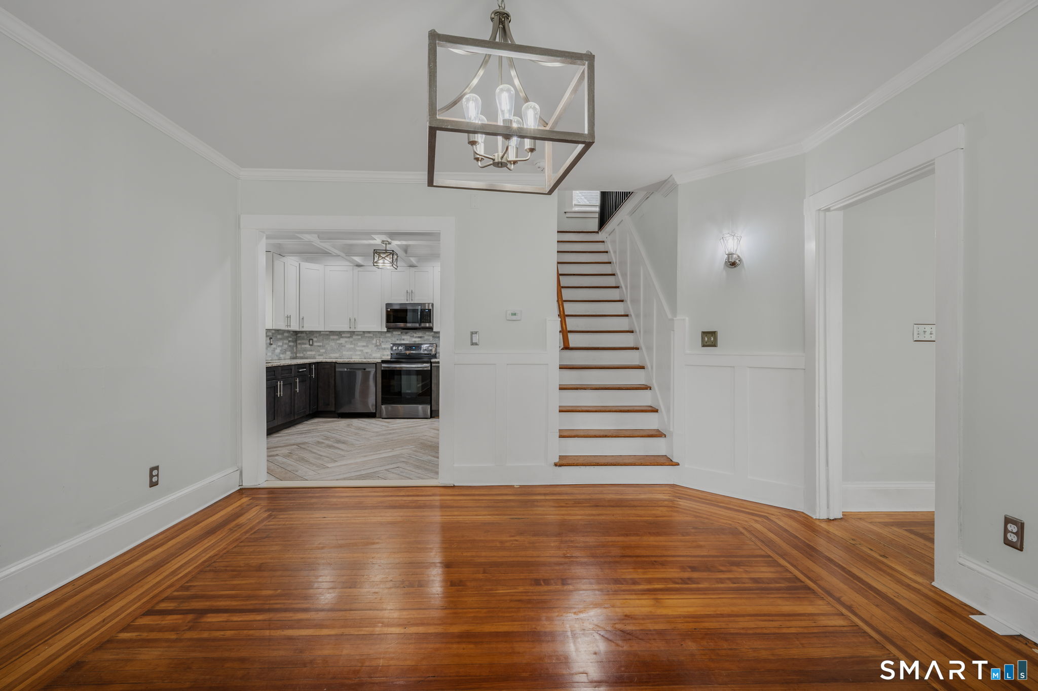 891 Bank Street New London CT 06320
