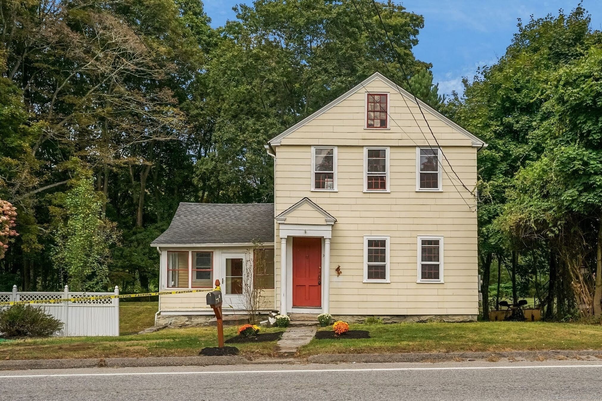 10 North Road Windham CT 06280