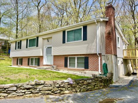 4 Pin Oak Terrace Norwich CT 06360