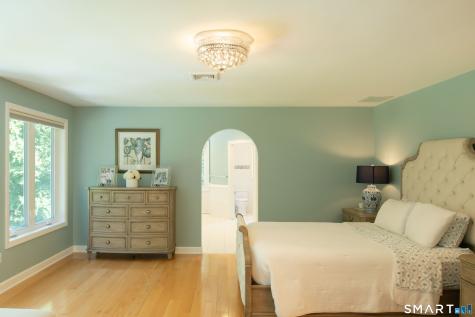 127 Kingswood Drive Naugatuck CT 06770