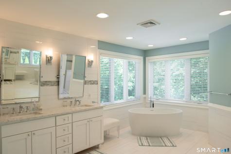 127 Kingswood Drive Naugatuck CT 06770