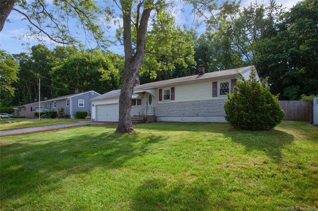 21 Dell Drive East Haven CT 06513