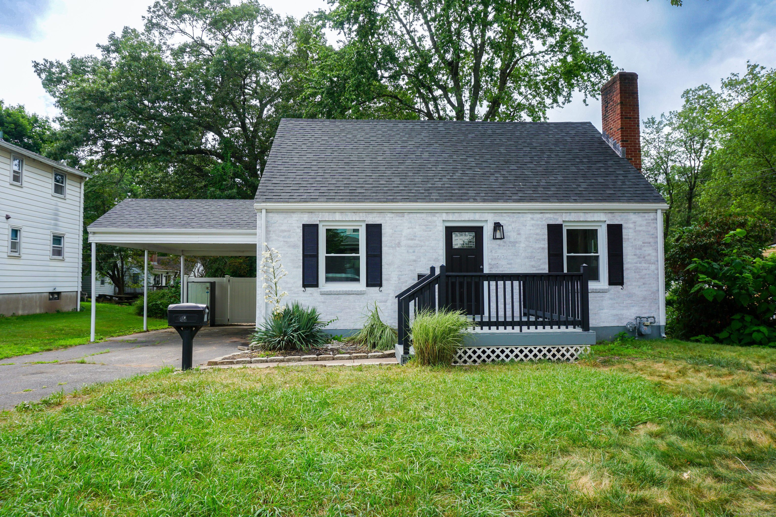 36 Packard Street Manchester CT 06040