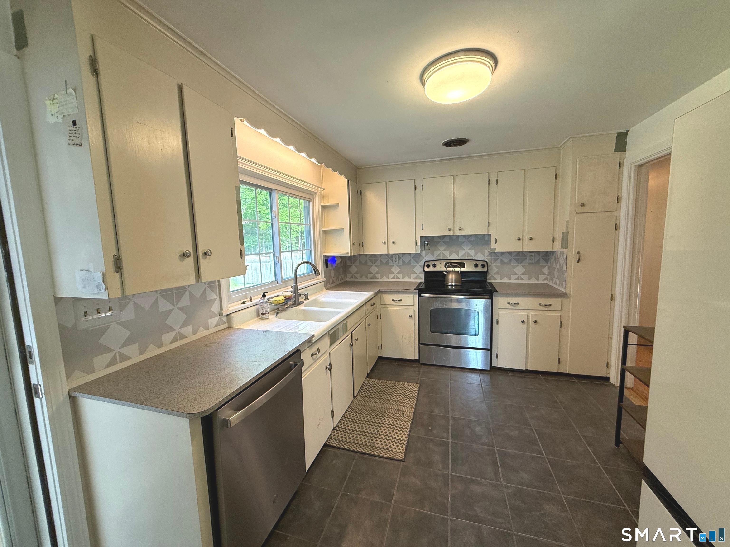 35 Clear View Drive Mansfield CT 06250