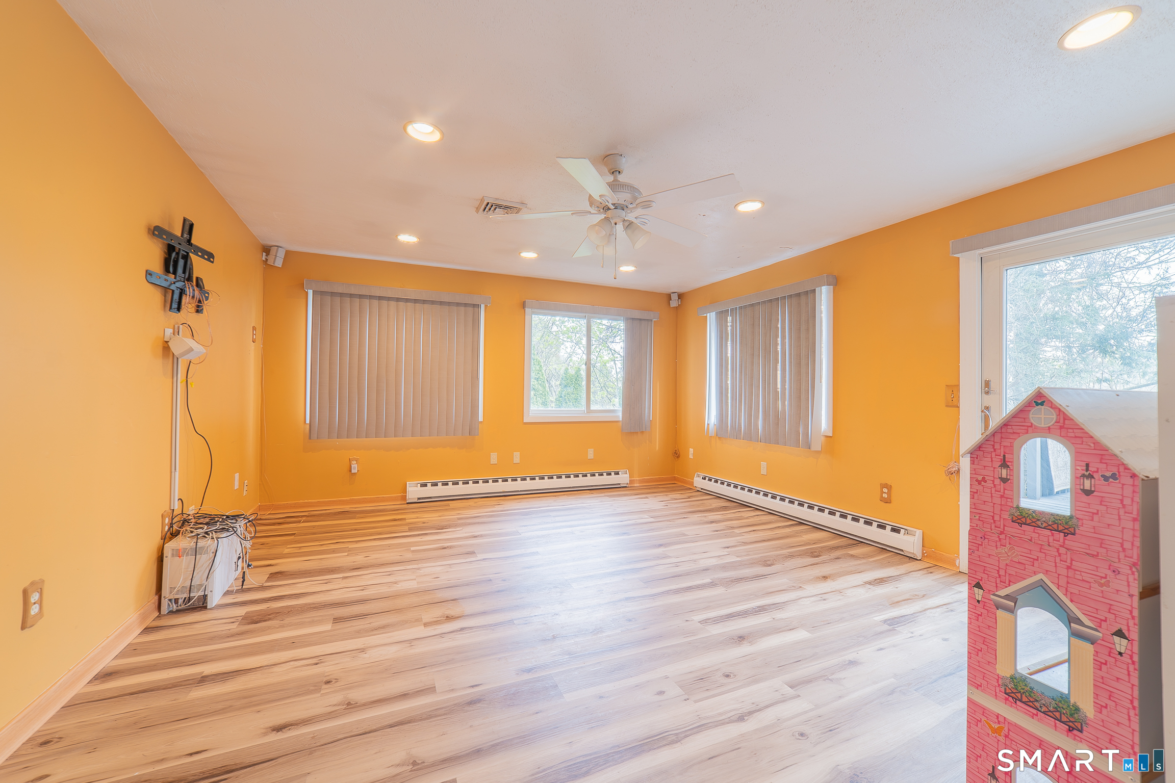 23 West Hill Terrace Naugatuck CT 06770
