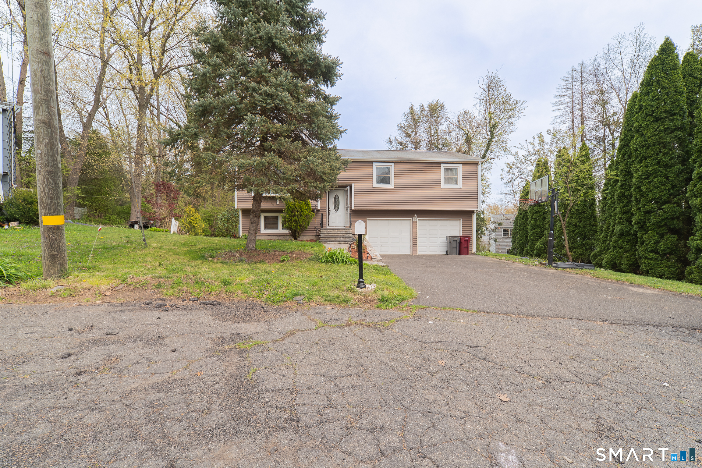 23 West Hill Terrace Naugatuck CT 06770