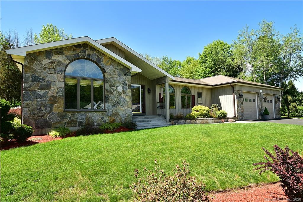 40 Brookview Circle Manchester CT 06040