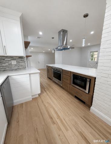106 Glenwood Road Clinton CT 06413