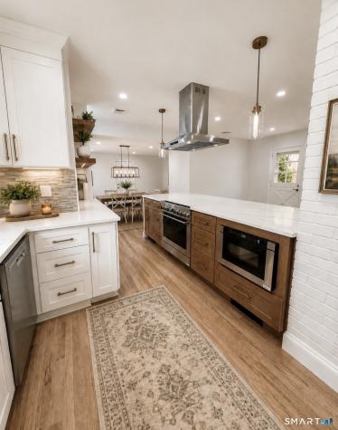 106 Glenwood Road Clinton CT 06413