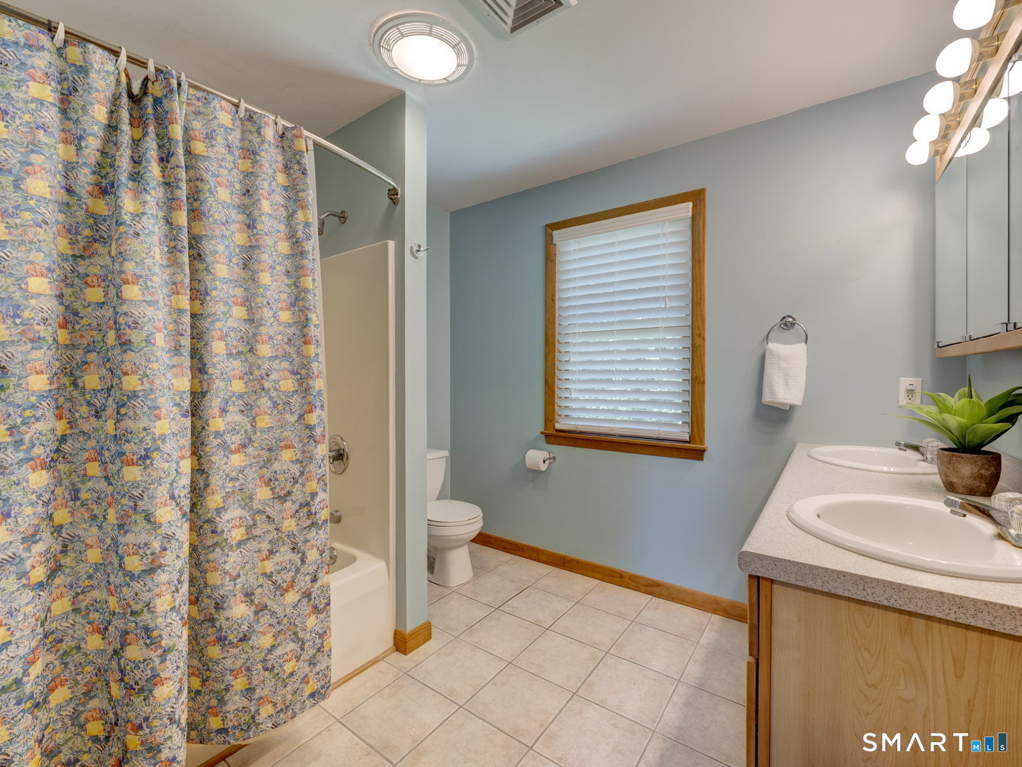 75 Bay Road East Hampton CT 06424