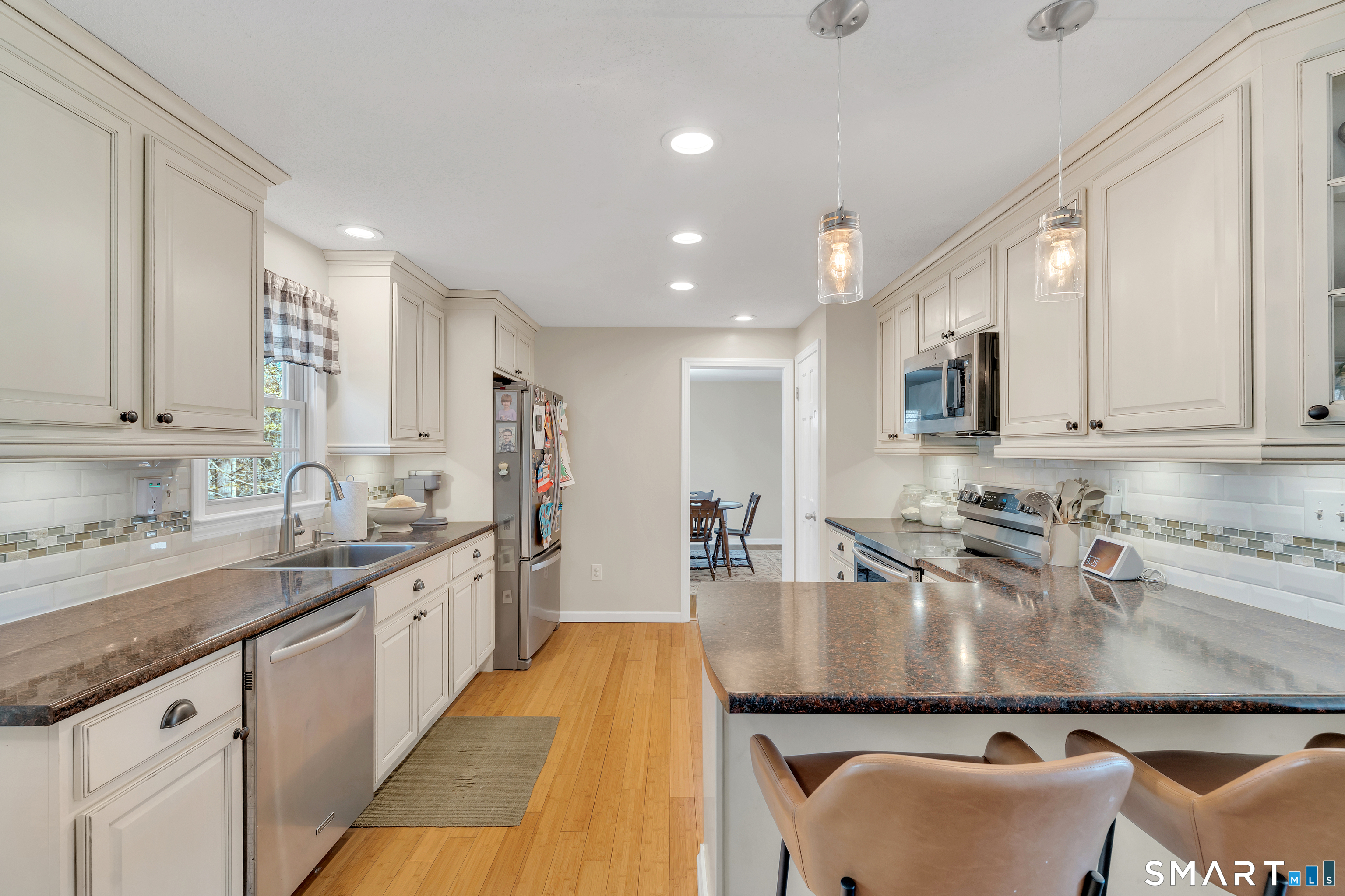 15 Cornfield Lane Madison CT 06443