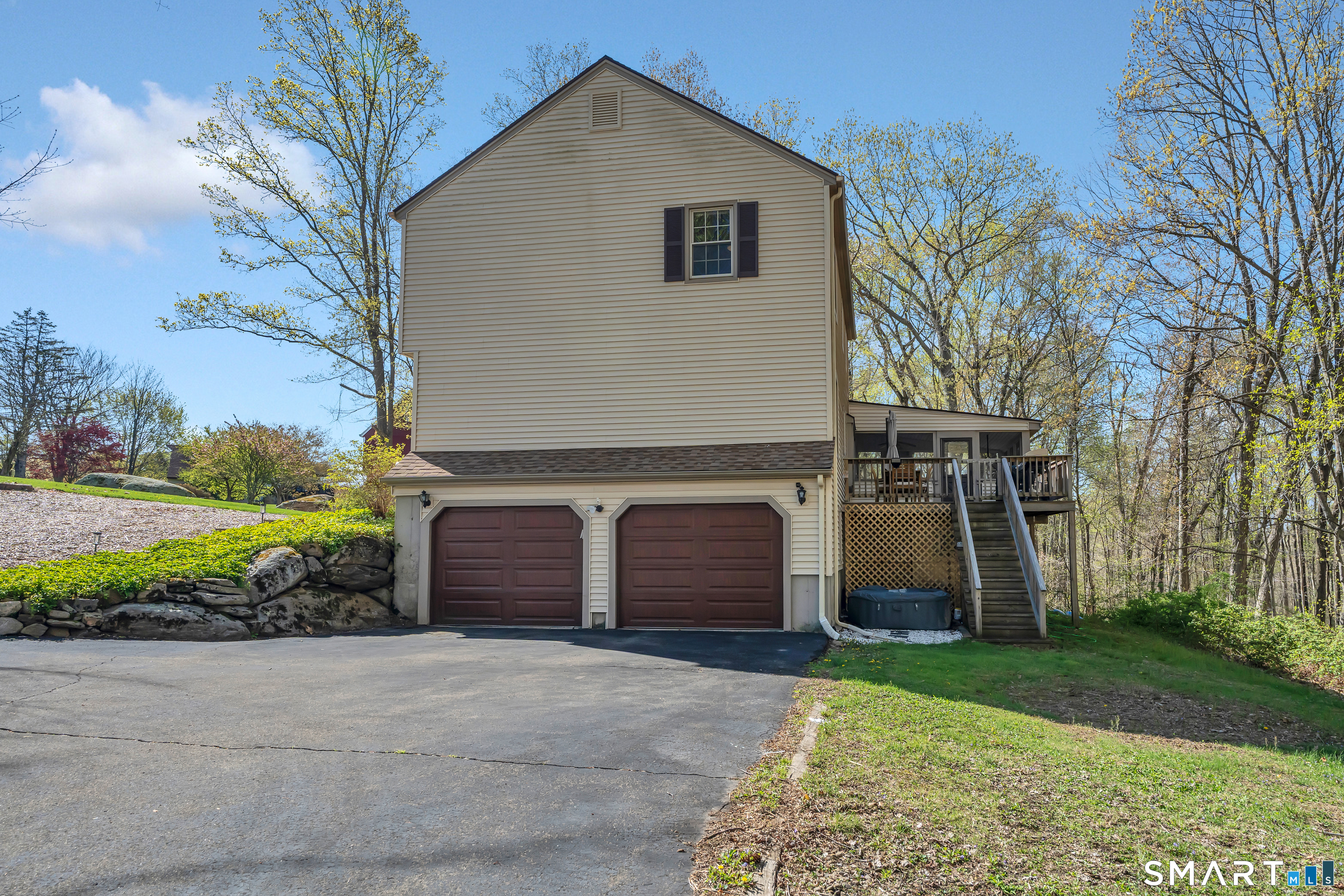15 Cornfield Lane Madison CT 06443