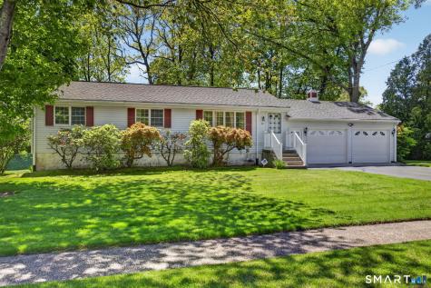 12 Oak Hill Drive East Haven CT 06513