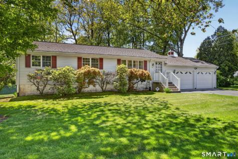 12 Oak Hill Drive East Haven CT 06513