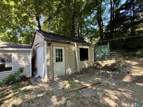 20 Terrace Avenue Waterbury CT 06704