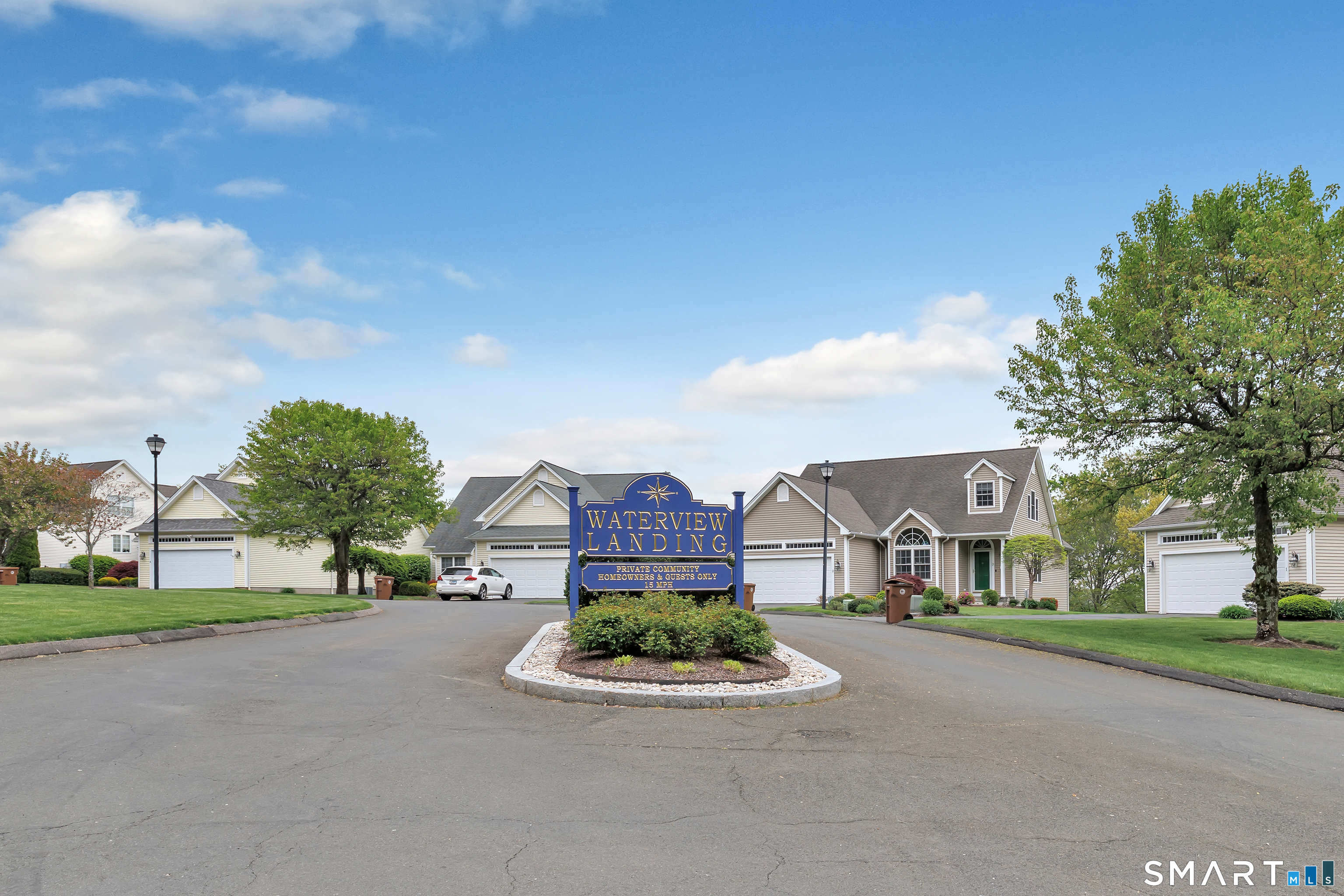 17 Waterford Lane Shelton CT 06484