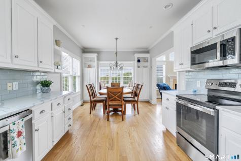 17 Waterford Lane Shelton CT 06484