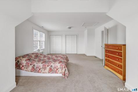 17 Waterford Lane Shelton CT 06484