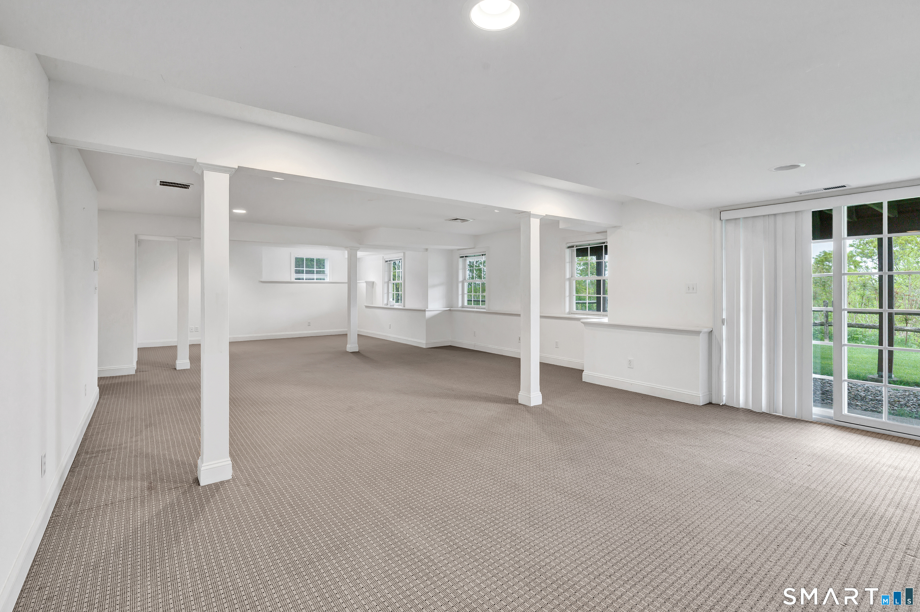 17 Waterford Lane Shelton CT 06484
