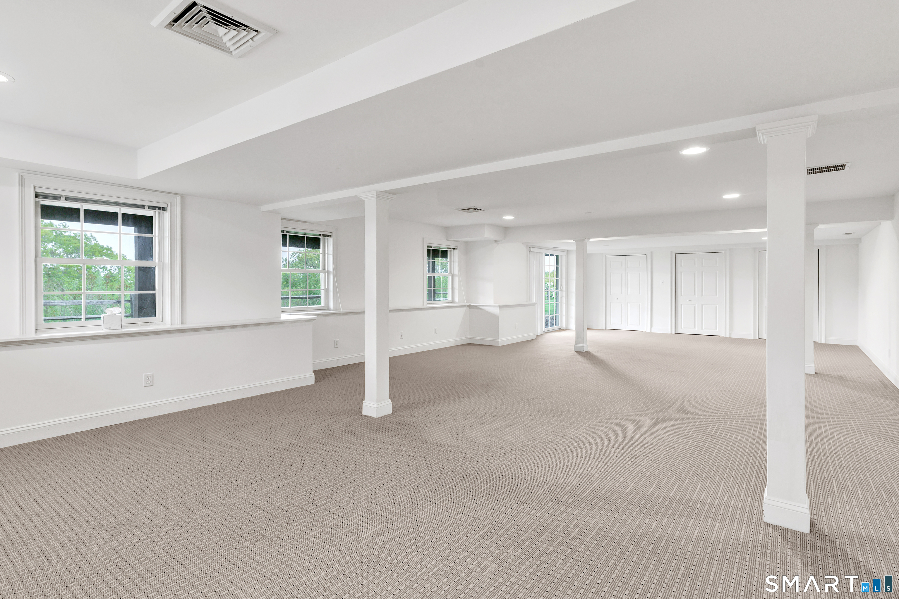 17 Waterford Lane Shelton CT 06484