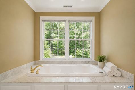 31 Northington Drive Avon CT 06001