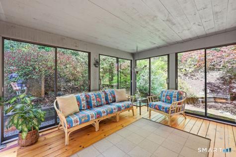 2 Higate Lane Simsbury CT 06070