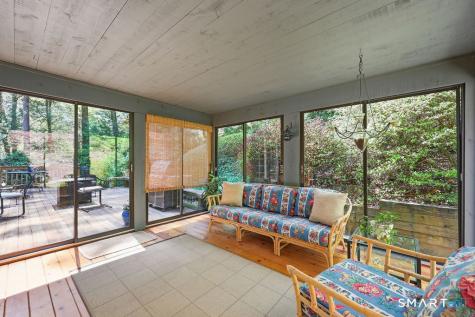 2 Higate Lane Simsbury CT 06070