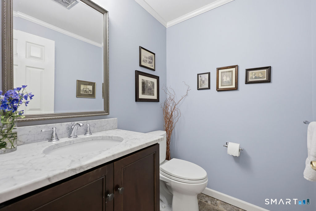 2 Higate Lane Simsbury CT 06070