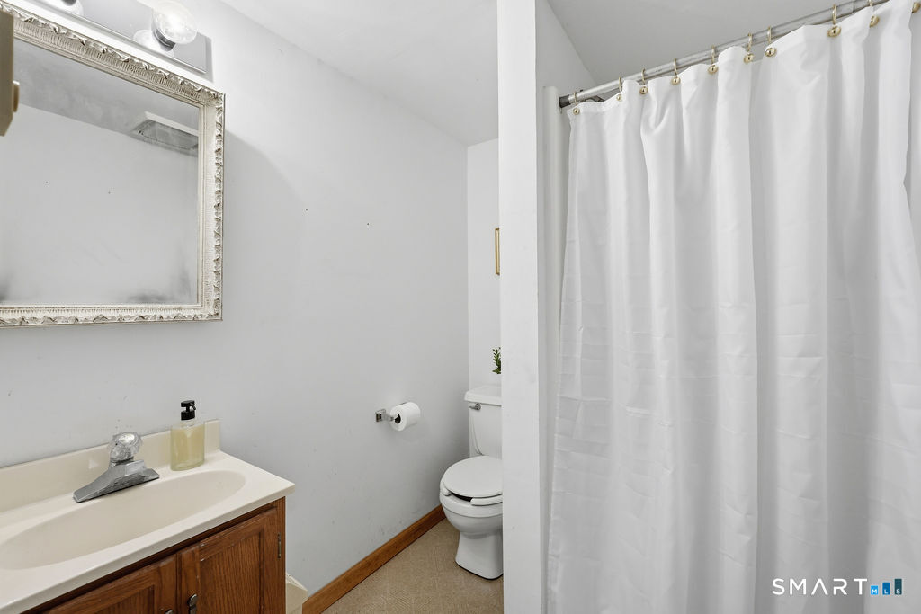 2 Higate Lane Simsbury CT 06070