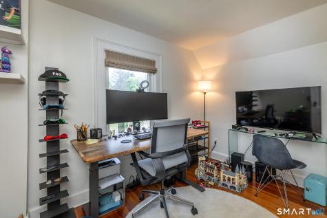 24 Ethan Allen Street Salisbury CT 06039