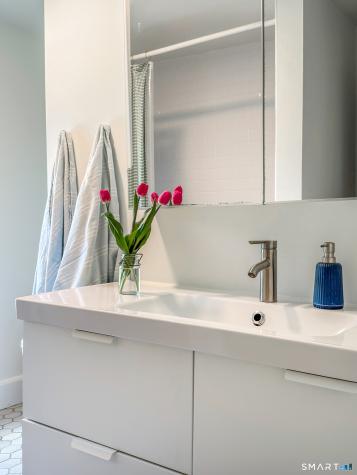 24 Ethan Allen Street Salisbury CT 06039