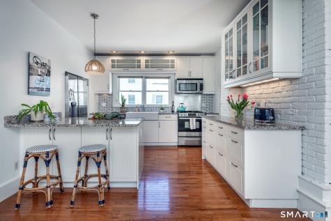 24 Ethan Allen Street Salisbury CT 06039