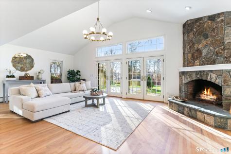 86 Maple South Avenue Westport CT 06880