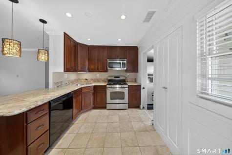 138 Houston Terrace Stamford CT 06902