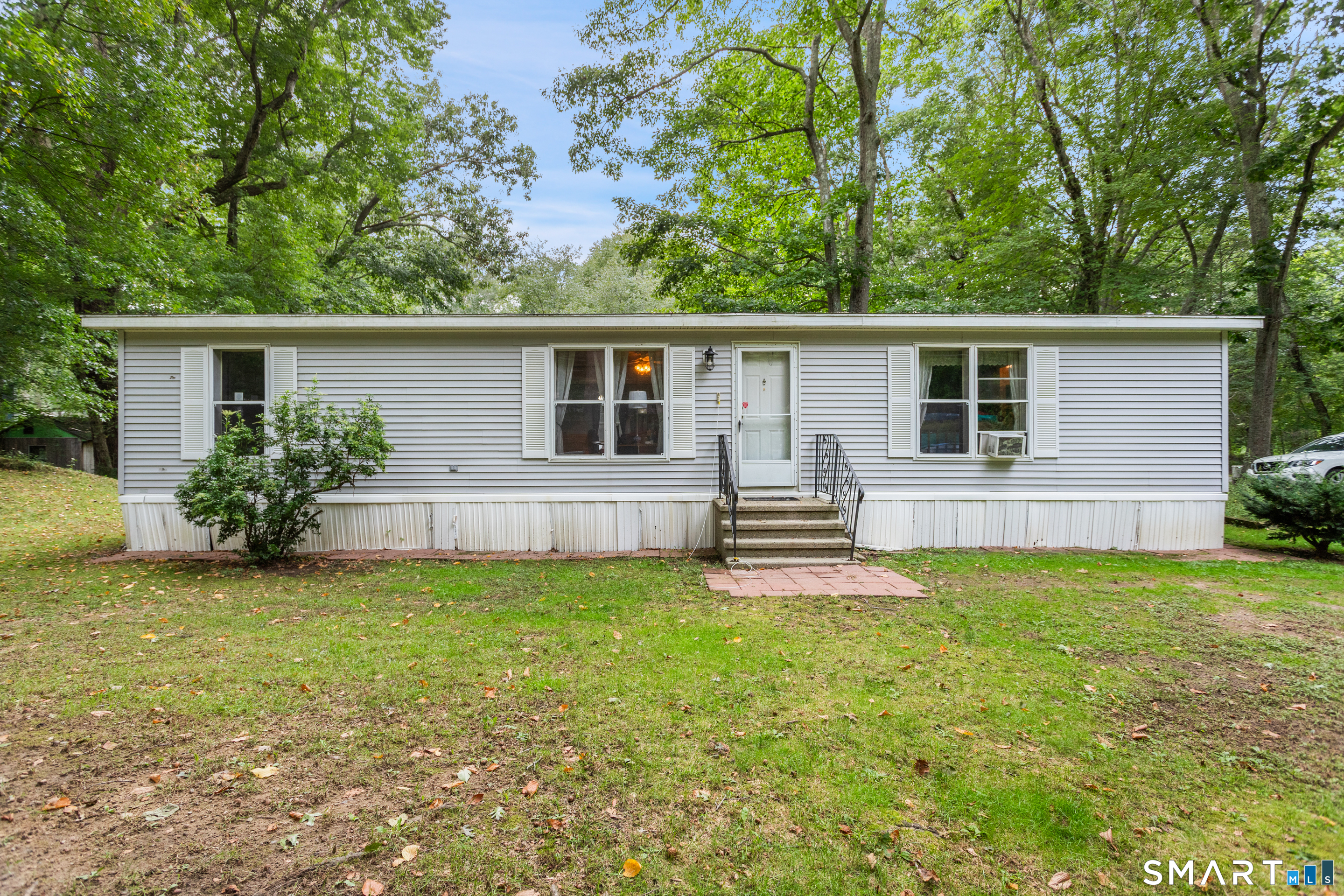 17 Evergreen Park Clinton CT 06413
