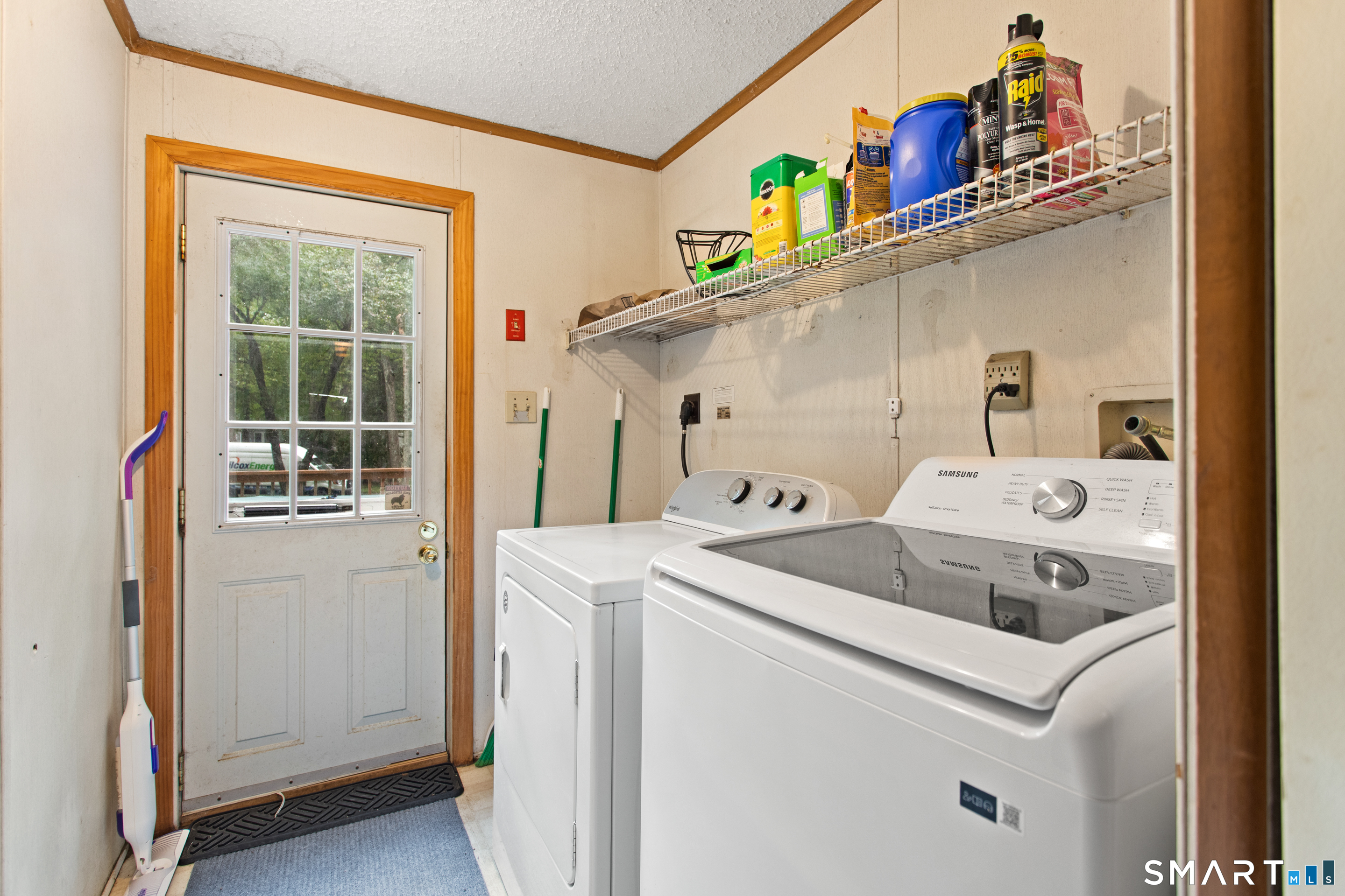 17 Evergreen Park Clinton CT 06413