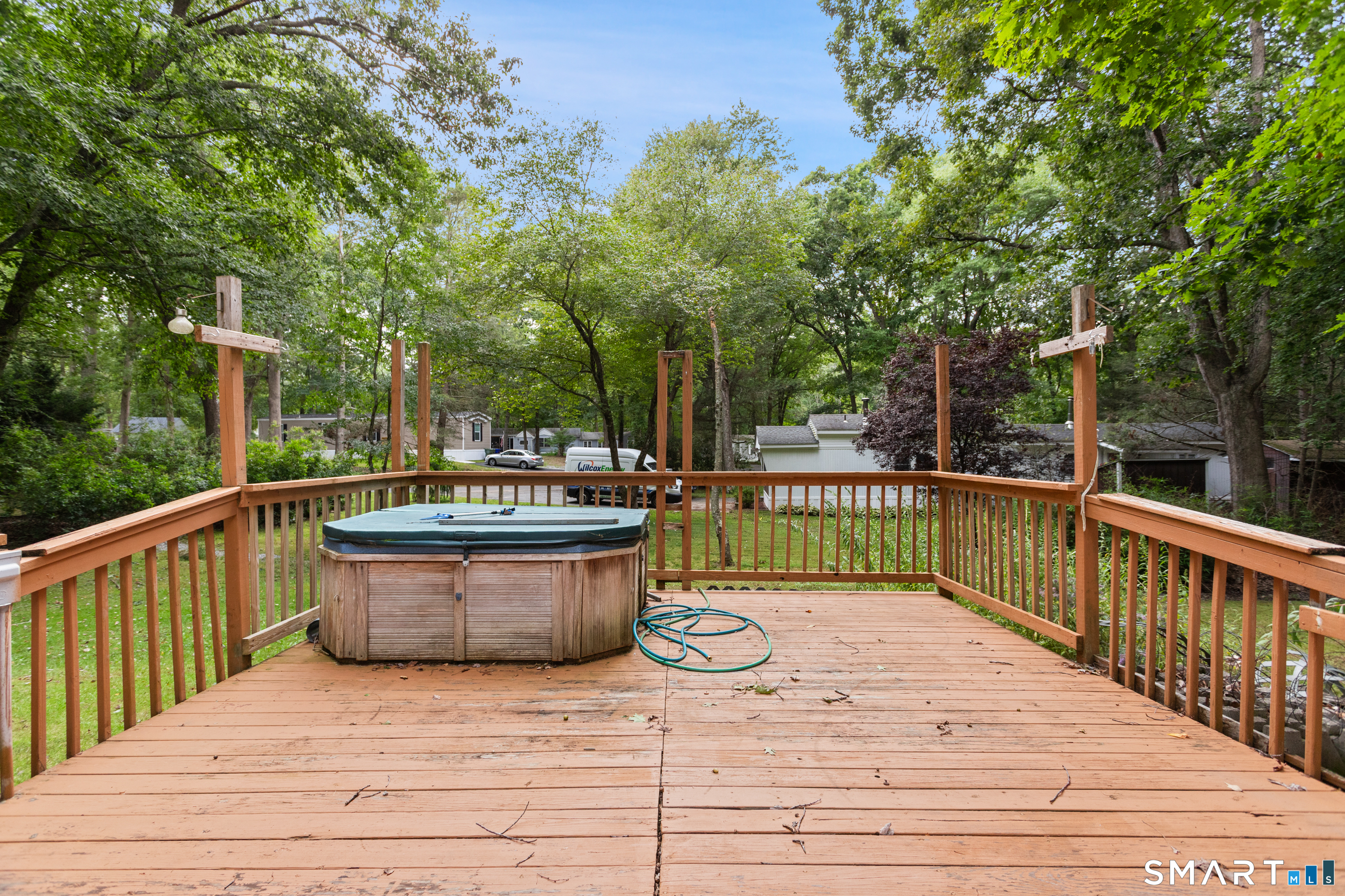 17 Evergreen Park Clinton CT 06413