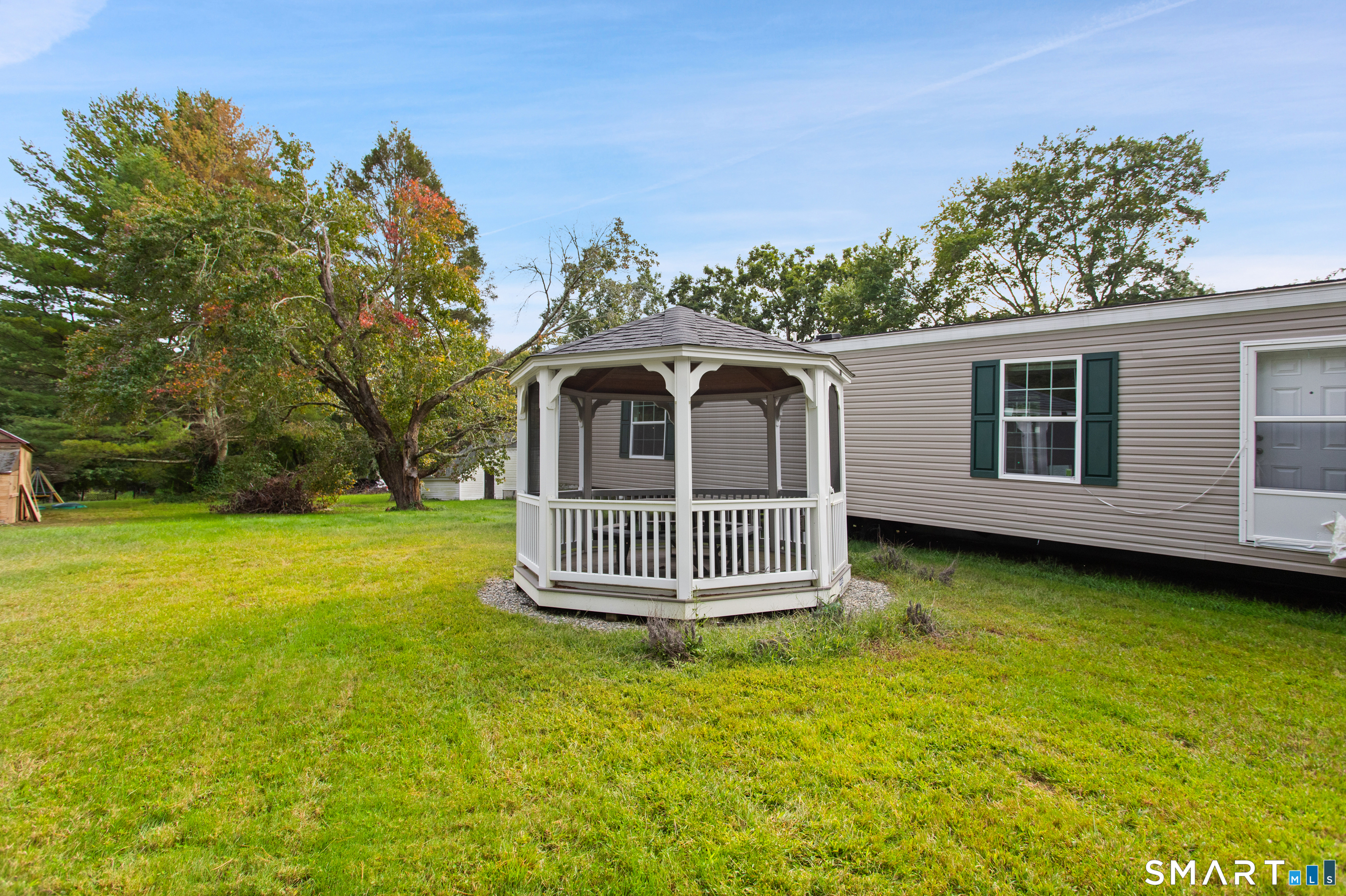 17 Evergreen Park Clinton CT 06413